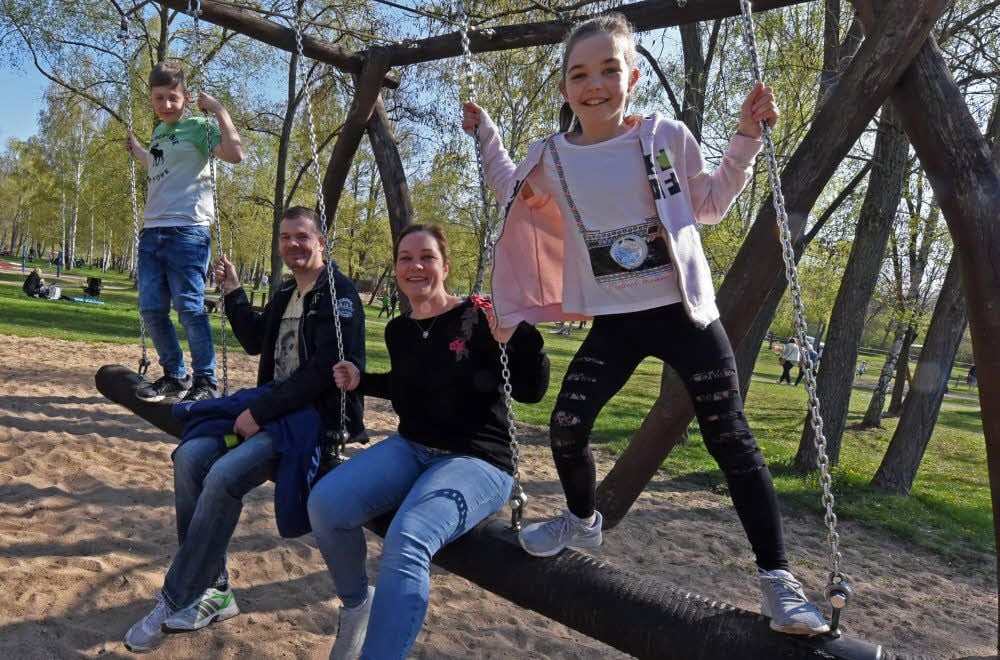 Das herrliche Wetter lud die Familien zum Spielen ein.