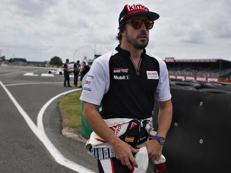 Siegte mit seinem Team in Le Mans: Fernando Alonso. Foto: Thibault Camus/AP