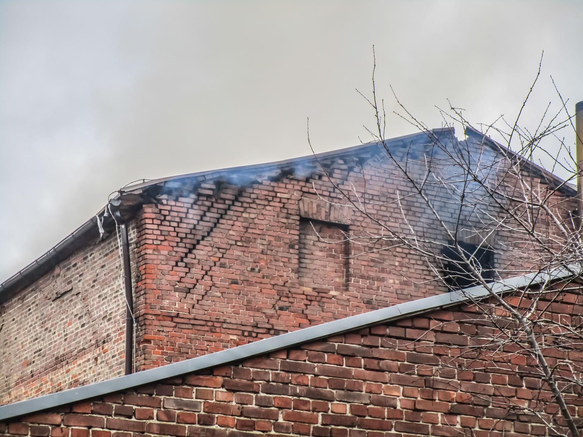 Die Statik des Gebäudes muss geprüft werden.