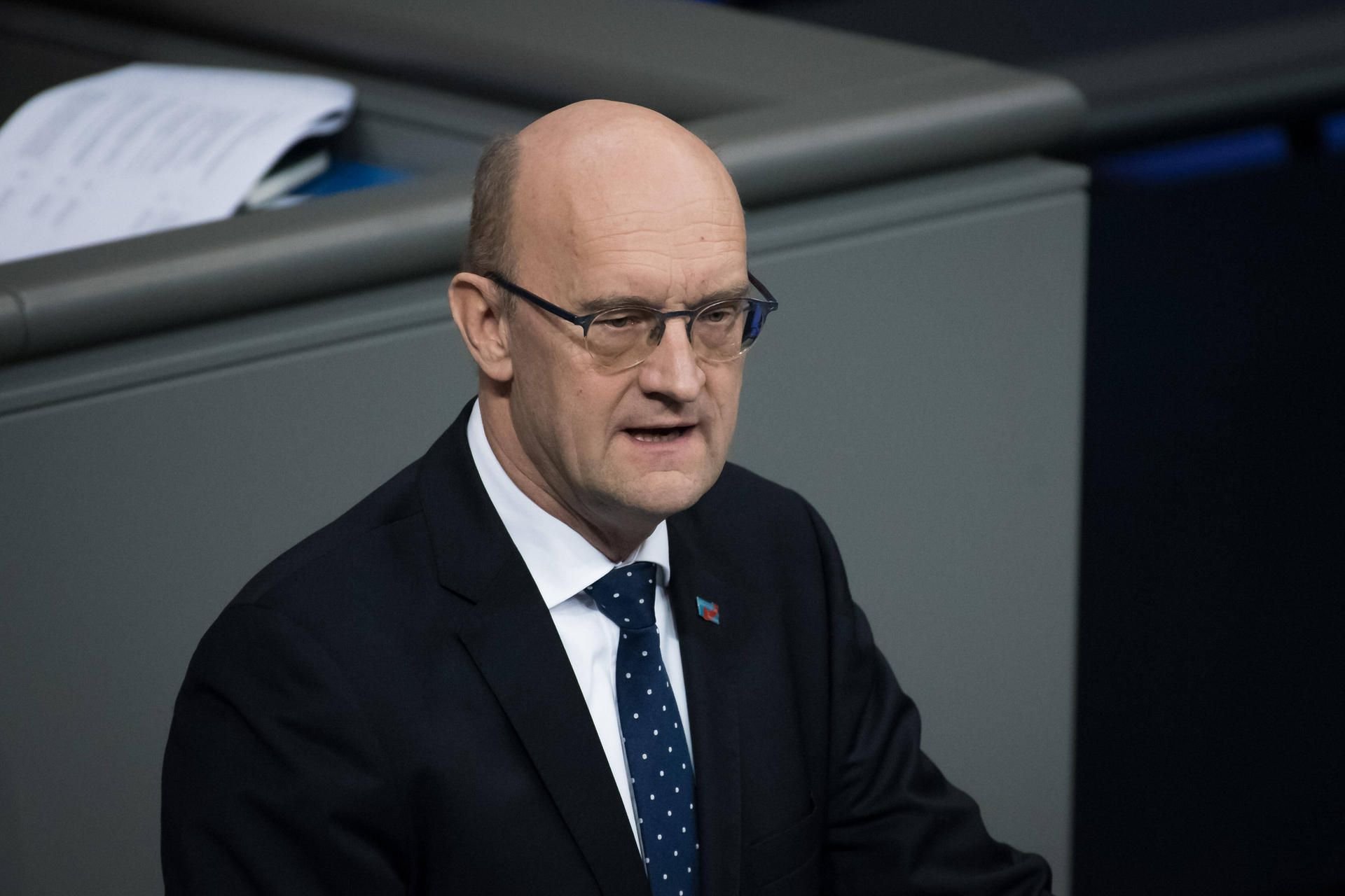 Im Bild ist Frank Pasemann (AfD) während der Sitzung des deutschen Bundestags zu sehen.