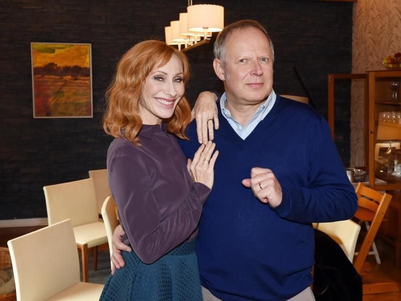 Die Familienkomödie geht weiter: Chaos bei Gundula Bundschuh (Andrea Sawatzki) und ihrem Mann Gerald (Axel Milberg). Foto: Jens Kalaene