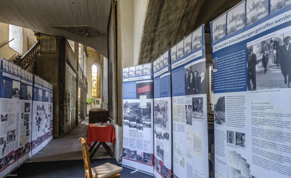Die neue Ausstellung in der Stadtkirche von Bad Schmiedeberg lässt Zeitzeugen zu Wort kommen. Thema ist die Sprengung einer Kirche.