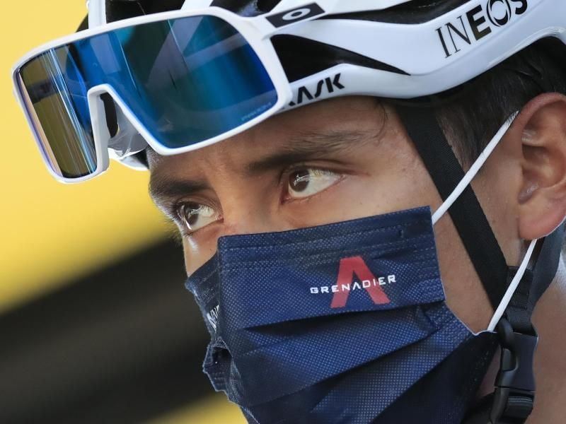 Das Team des Kolumbianers Egan Bernal kann aufatmen. Foto: Christophe Petit-Tesson/pool EPA/via AP/dpa