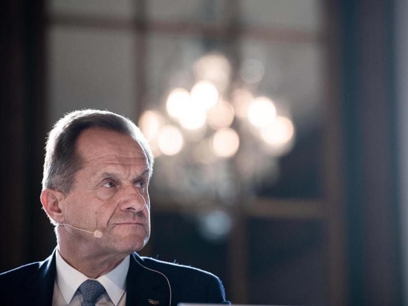 Alfons Hörmann, Präsident des Deutschen Olympischen Sportbundes, stellt auf einer Pressekonferenz den 4. Deutschen Kinder- und Jugendsportbericht vor. Foto: Fabian Strauch/dpa