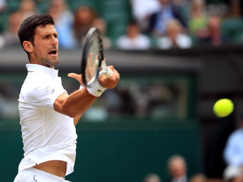 Steht zum neunten Mal im Halbfinale von Wimbledon: Novak Djokovic in Aktion. Foto: Adam Davy/PA Wire