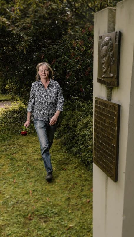 Autorin Simone Trieder hat einen Lieblingsort am Landrain: den Gertraudenfriedhof.