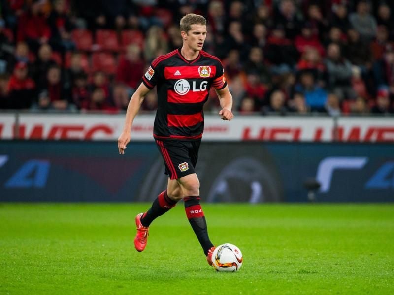 Bayer Leverkusen verlängerte den Vertrag von Lars Bender. Foto: Rolf Vennenbernd