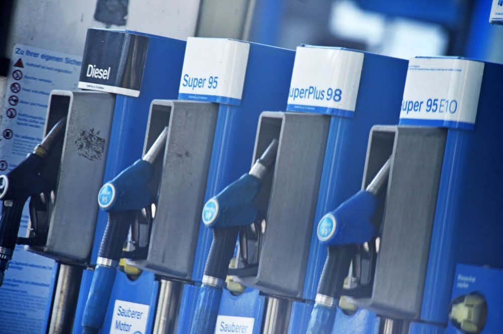 Egal ob Diesel oder Super: An allen Zapfsäulen wird es teurer.