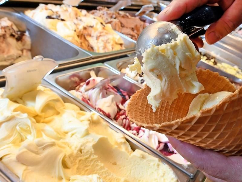 Damit für Ferienjobs keine Sozialversicherung anfällt, muss es sich um eine kurzfristige Beschäftigung handeln. Wegen der Corona-Pandemie gilt hierfür der Zeitraum vom 1. März bis 31. Oktober 2020. Foto: Holger Hollemann/dpa
