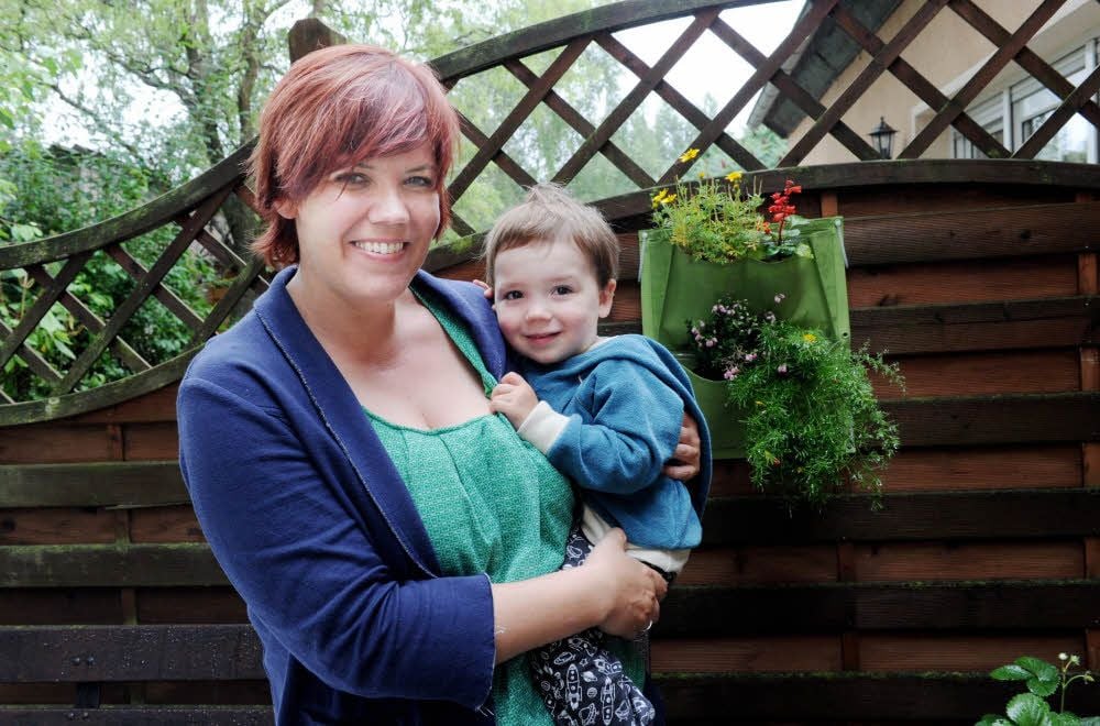 Regine Paul ist mit Söhnchen Moritz regelmäßig zu Besuch in Hettstedt.