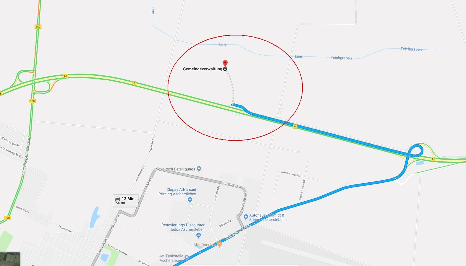 Laut Google endet die Route auf dem Acker an der Bundesstraße 6.