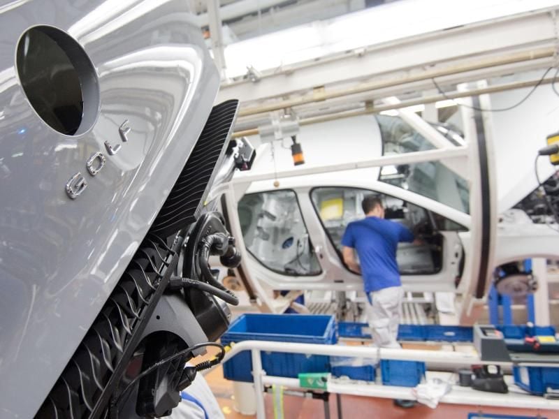 Produktion des Golf 8: Die weiter andauernden Probleme beim neuen Golf führen zu heftigem Unmut im VW-Betriebsrat und in Teilen der Belegschaft.