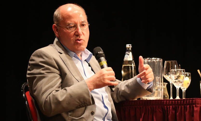 Gregor Gysi diskutiert im Kulturhaus Weißenfels.