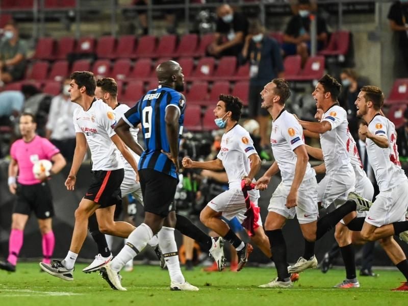 Inter Mailands Romelu Lukaku verließ nach dem verlorenen Europa-League-Finale sofot den Platz. Foto: Federico Gambarini/dpa