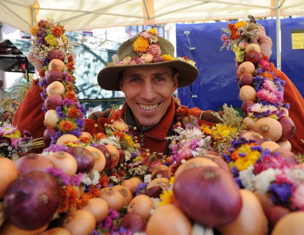 Beim Zwiebelmarkt in Hettstedt dreht sich wieder alles rund um die würzige Knolle.