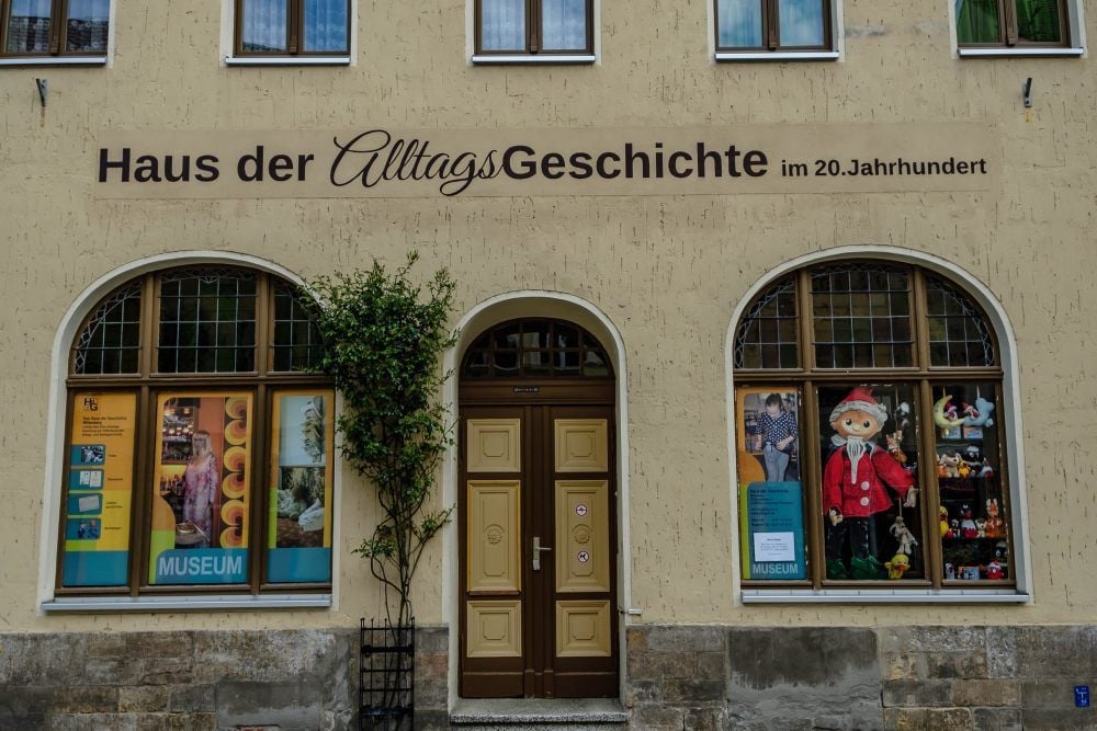 Das Museum hat einen neuen Schriftzug.
