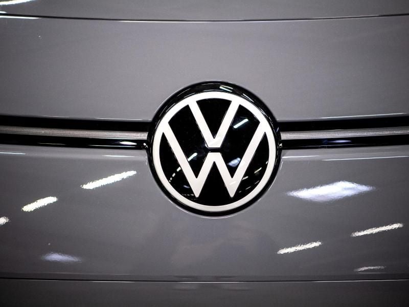 VW-Kernmarke steigert 2019 seinen Betriebsgewinn. Foto: Sina Schuldt/dpa