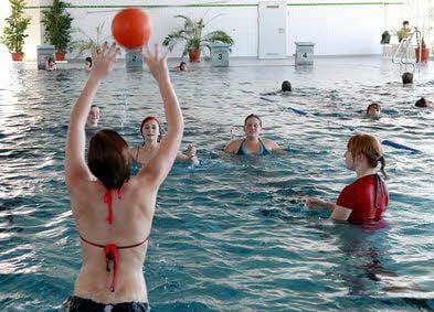 Schwimmhalle im Fliegerhorst Holzdorf