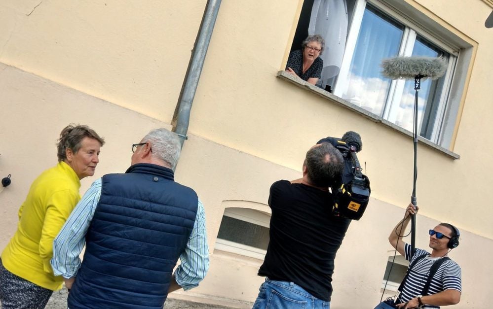 Inge Vollrath (links) und Katrin Schumann im Gespräch mit dem MDR.