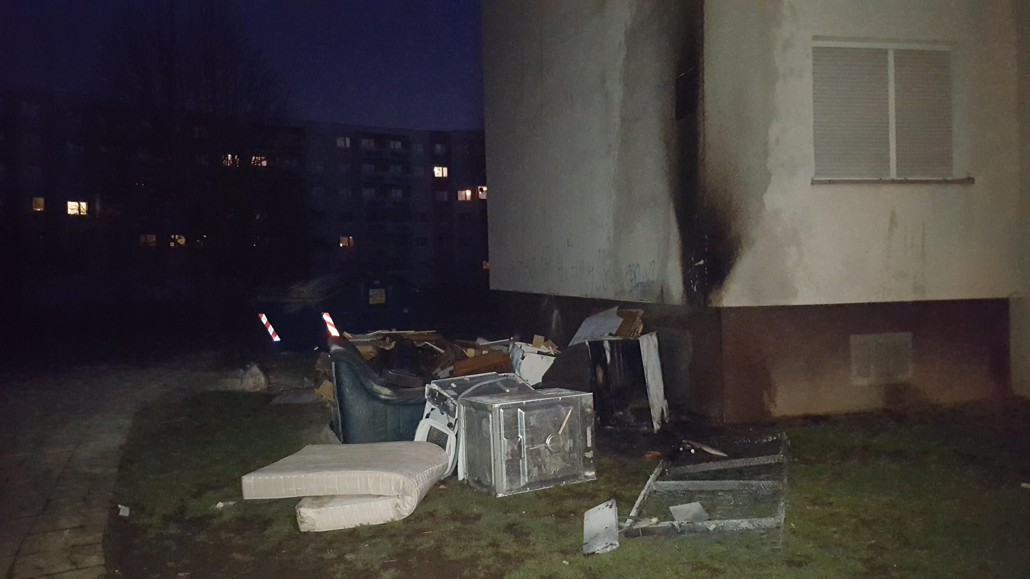 Wieder musste die Feuerwehr im Südpark von Halle-Neustadt löschen.