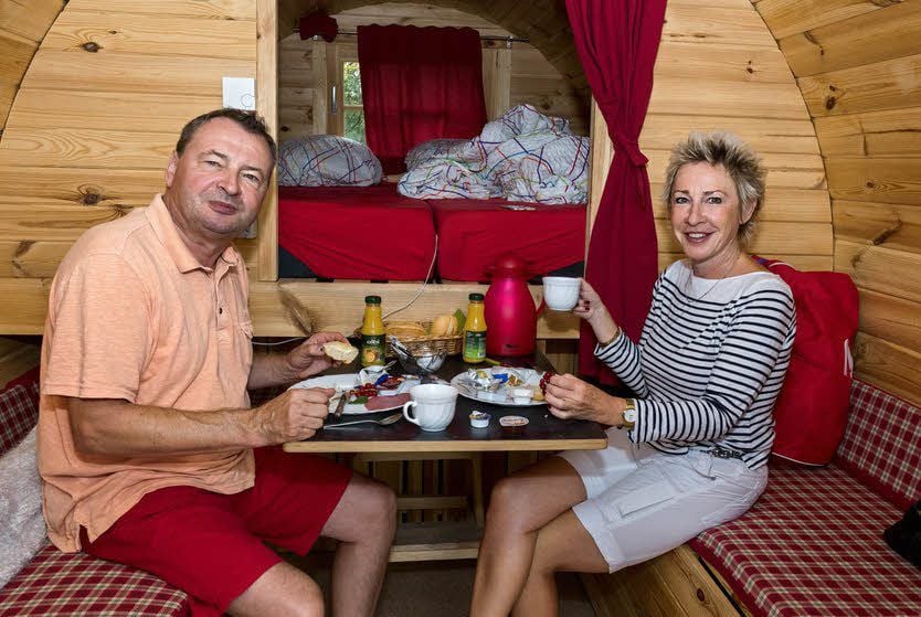 Die Campingplatz-Betreiber bieten auf Wunsch auch ein Frühstück an.