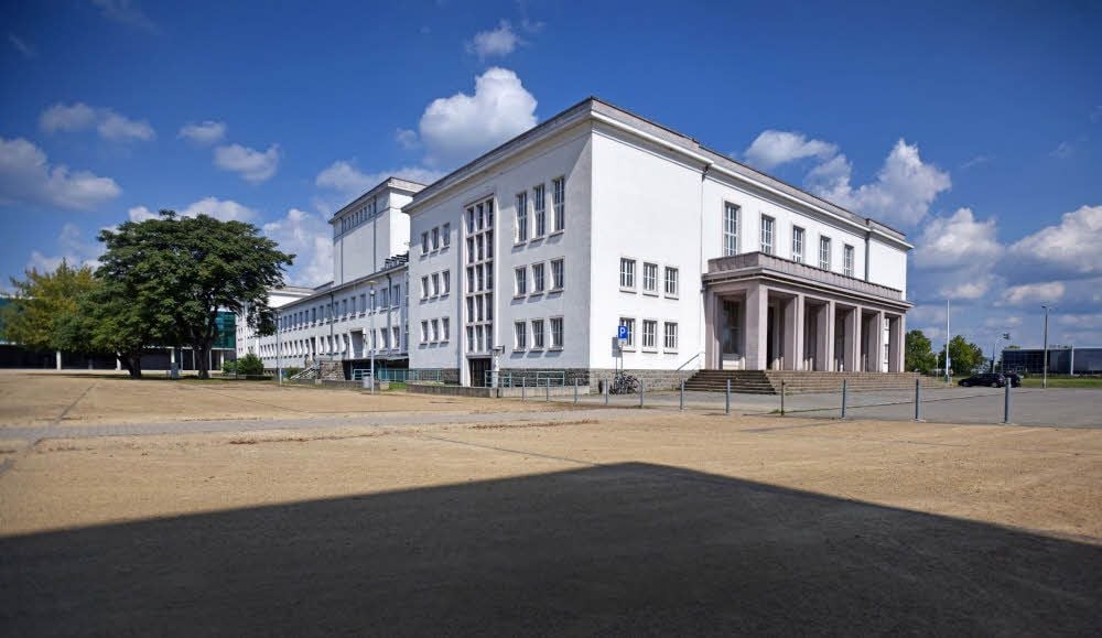 Auf Fördergeld für die Wiederbelebung des Kulturpalastes hoffen der Stadtrat von Bitterfeld-Wolfen wie auch der Investor.