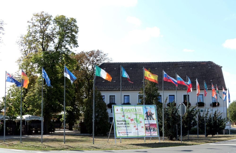 Am „Schützenhaus“ in Jessen steigt am 15. September wieder die Party des Radwandertages. Diesmal wird die Band „Surprise“ die Radfahrer, die aus verschiedenen Richtungen die Elsterstadt ansteuern, unterhalten.
