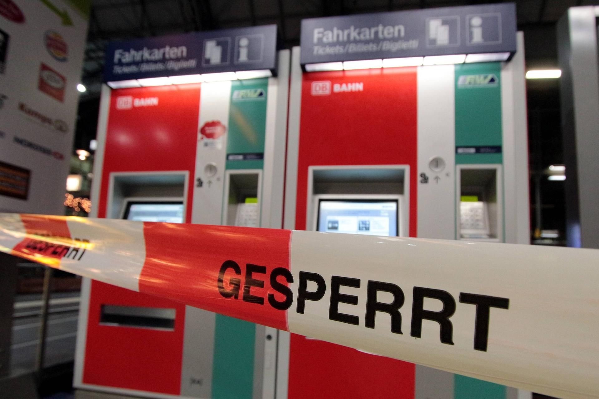 Wie verhalte ich mich, wenn der Fahrkartenautomat defekt bist, mein Zug jedoch gleich abfährt? (Symbolbild)