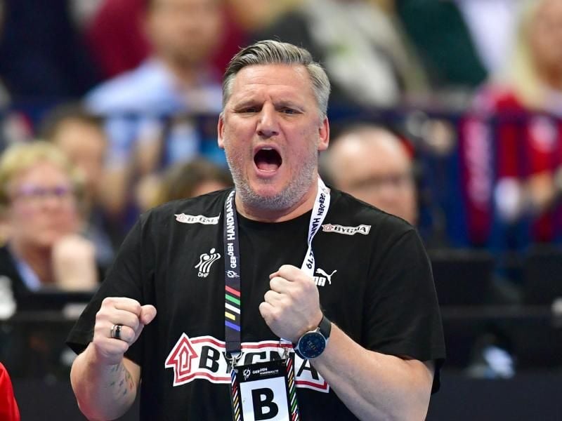 Nikolaj B. Jacobsen hat seinen Vertrag als Trainer des dänischen Handballnationalteams verlängert. Foto: Soeren Stache/dpa