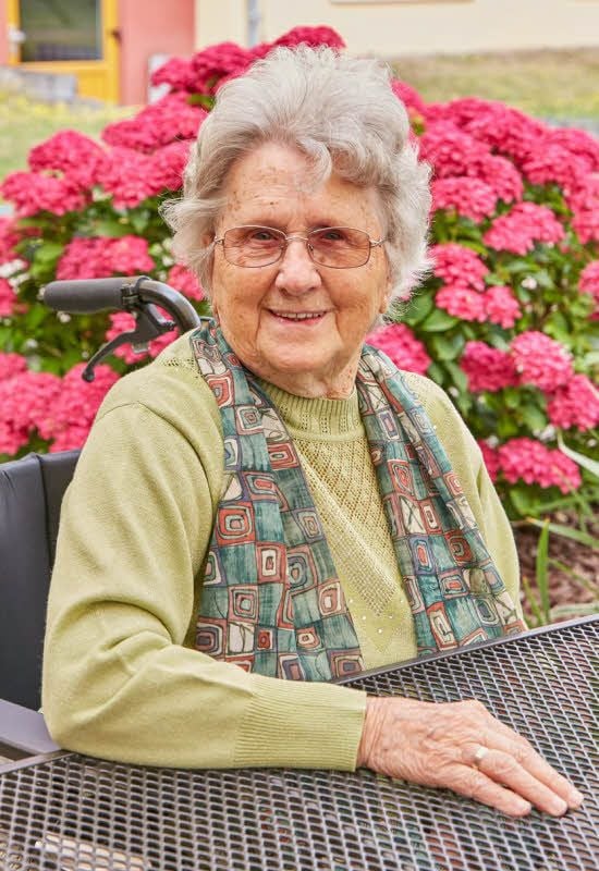 Ingeborg Becker ist 92 Jahre alt und hat noch ihren ersten Liebesbrief.