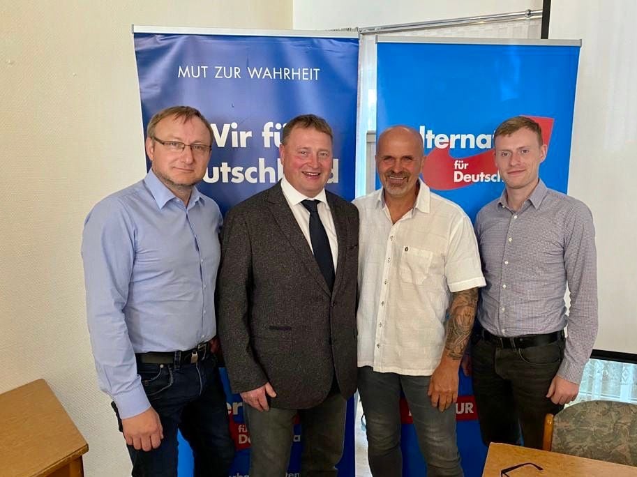 Matthias Lieschke, Volker Scheurell, Andreas Best (Vorsitzender AfD-Kreisverband Wittenberg) und Jan Wenzel Schmidt (Vorsitzender Junge Alternative Sachsen-Anhalt) (v.l.n.r.).