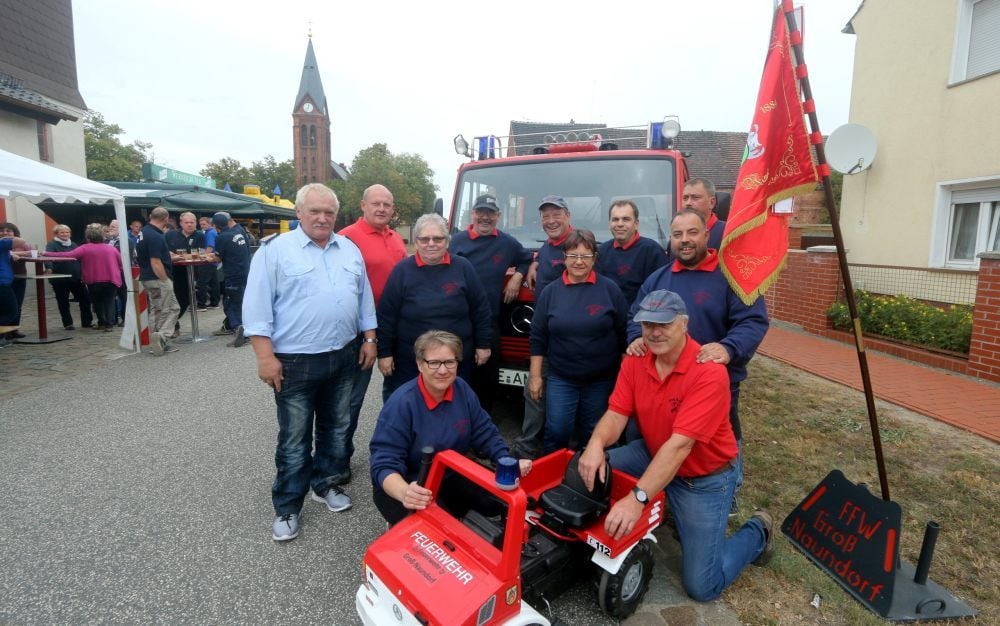 Die Freiwillige Feuerwehr Groß Naundorf hat sich und ihre ehrenamtliche Arbeit zum Wohle der Einwohner vorgestellt.