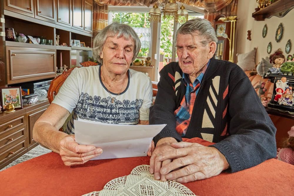 Karola und Wolfgang Buro sind immer noch fassungslos. Die vermeintlich todsichere Geldanlage hat sich als Verlustgeschäft entpuppt.