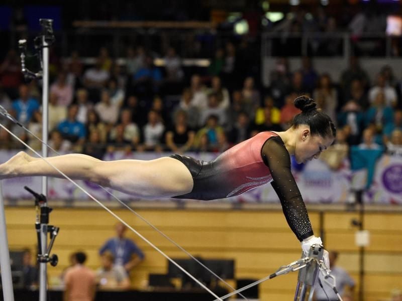 Die deutsche Turnerin Kim Bui hat die erste WM-Qualifikation mit 53,000 Punkten für sich entschieden Foto: Rainer Jensen