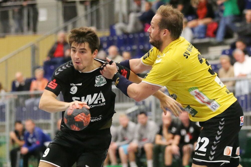 Kein Durchkommen für Andrej Filippov gegen Plauens Jakub Kolomaznik.