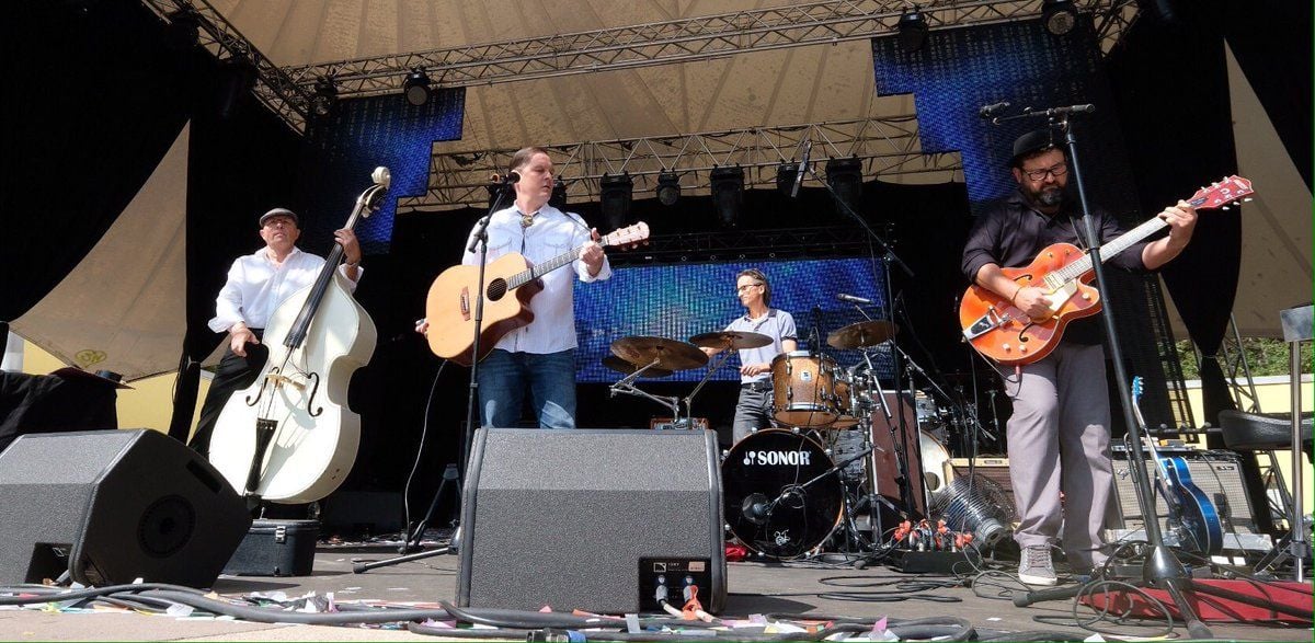 28 Jahre hat die hallesche Band Daisy Duck nicht gespielt, beim laternenfest gab es am Sonntag das Comeback.