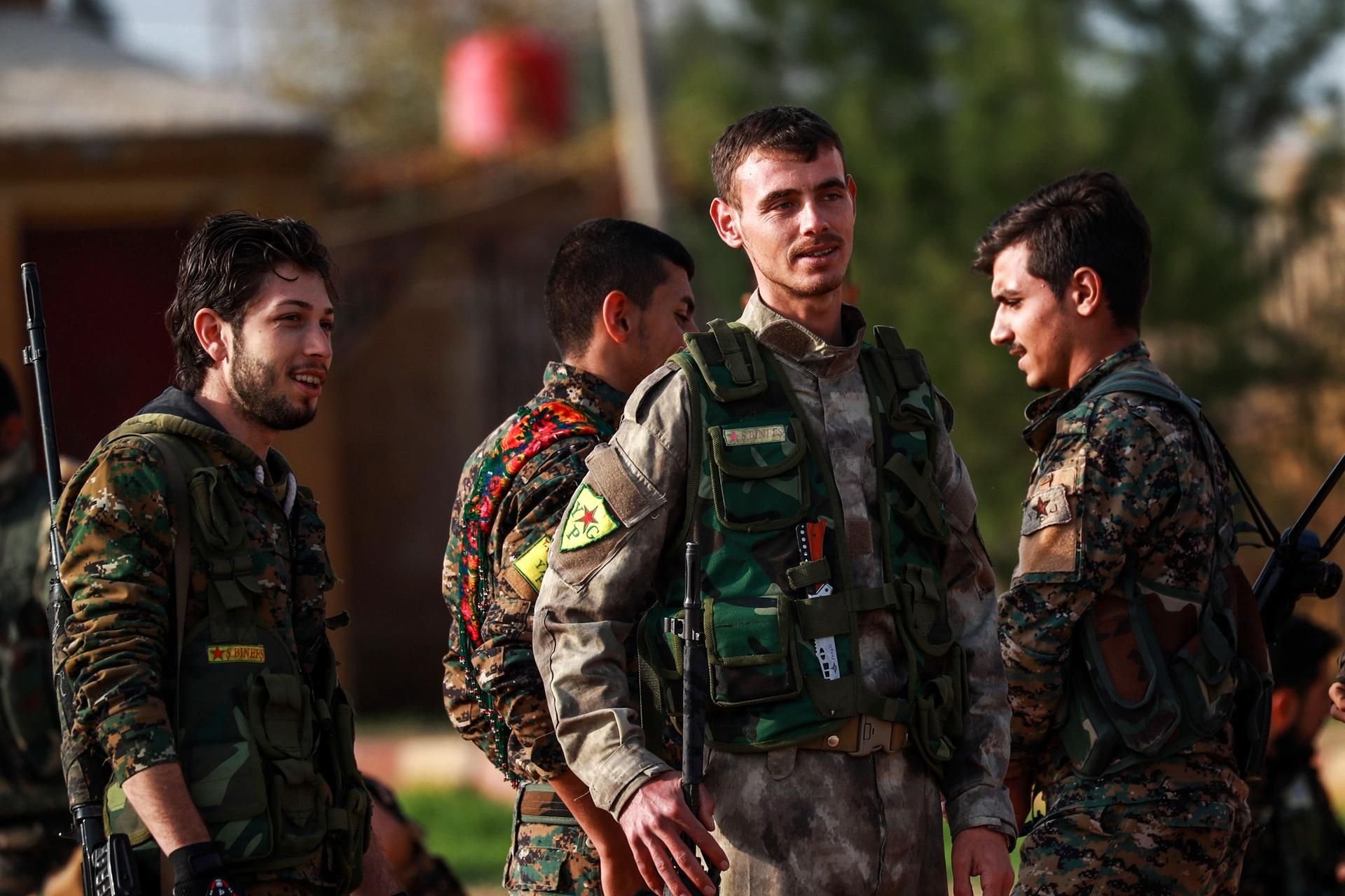Kurdische Kämpfer der YPG