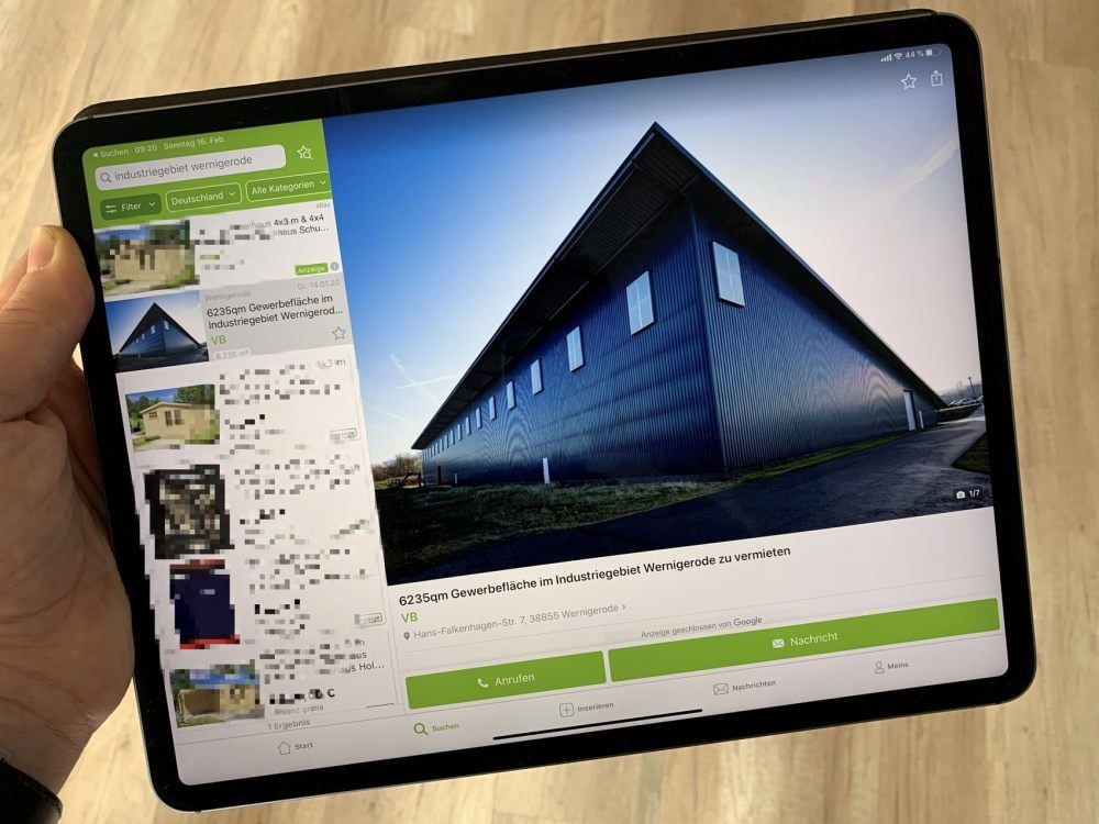 Eine der Hallen steht bei „eBay Kleinanzeigen“ zur Vermietung.