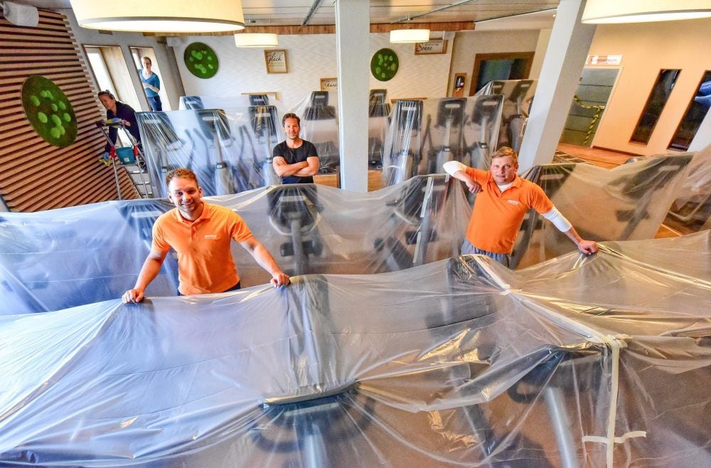Trainer Thomas Pavlicek (v.l.n.r), Inhaber Christian Graupner und Trainer Christian Lippold im „aktiVital“.