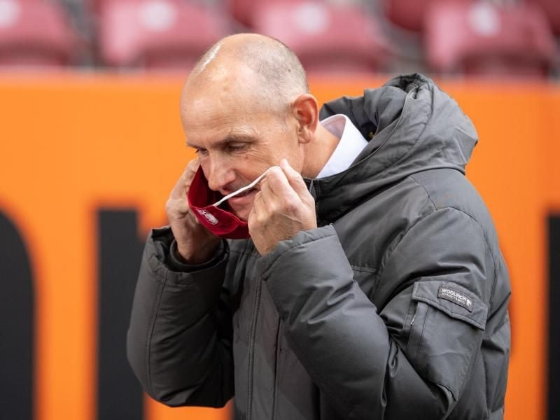 Kehrt rechtzeitig zum Bundesliga-Spitzenspiel zu seinem Team zurück: FCA-Coach Heiko Herrlich. Foto: Matthias Balk/dpa
