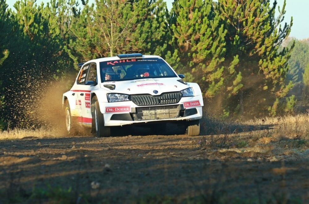 Matthias Kahle siegt bei der Lausitz-Rallye.