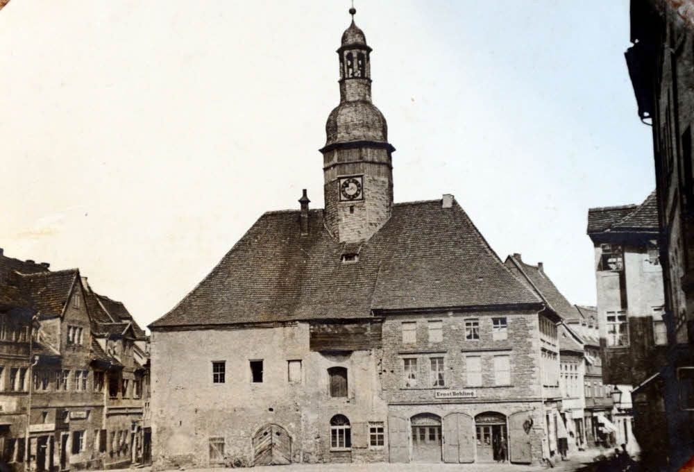 Wo steht dieses Gebäude? Wer etwas dazu weiß, sollte sich am Rätsel beteiligen.