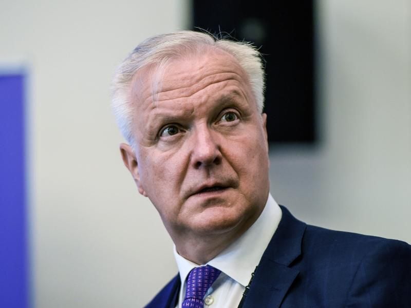 Bekräftigte, dass die Auszahlung und Verwendung der Hilfsgelder genau überwacht werden soll: Olli Rehn, Vorsitzender des FIFA-Covid-19-Steuerungsausschusses. Foto: Emmi Korhonen/Lehtikuva/dpa
