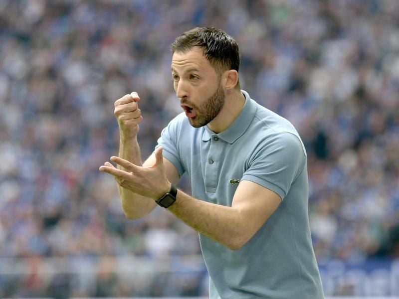 Schalkes Trainer Domenico Tedesco gehört zu den großen Gewinnern dieser Saison. Foto: Ina Fassbender