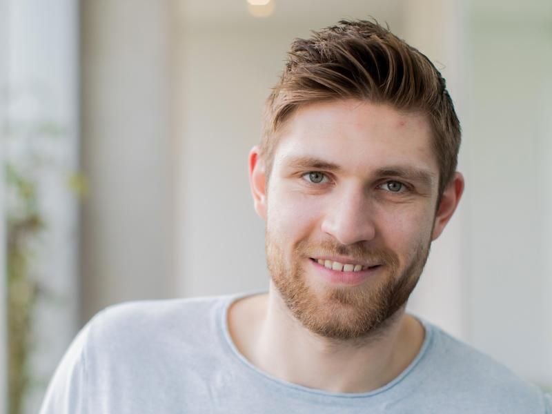 Leon Draisaitl, Eishockeyspieler bei den Edmonton Oilers in der NHL und Nationalspieler, hält sich ab sofort bei den Kölner Haien fit. Foto: Rolf Vennenbernd/dpa