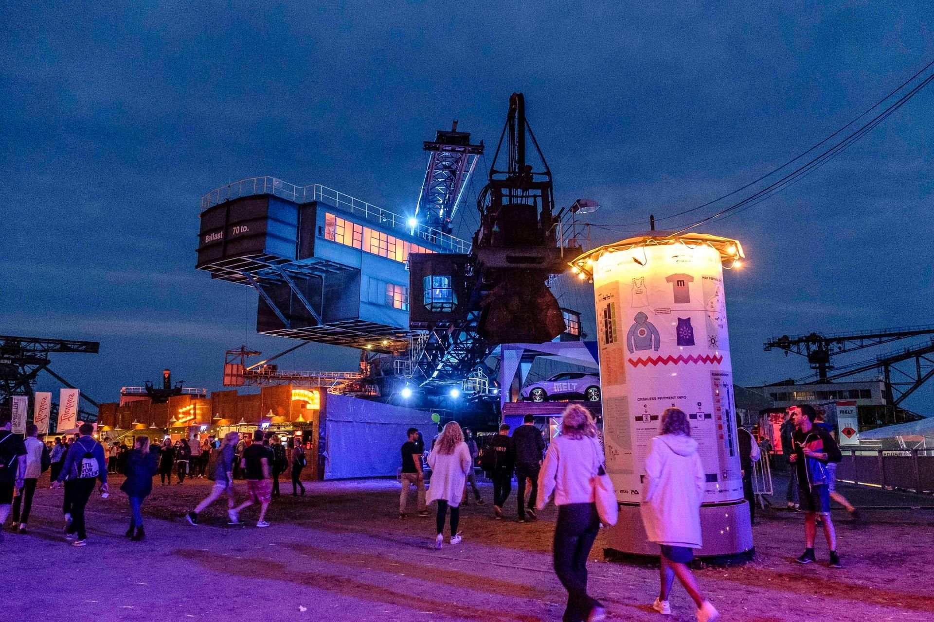 Mit Maggie Rogers hat am Freitag das nächste Festival in Ferropolis begonnen. Nach „Splash!“ am vergangenen Wochenende folgt mit Melt! ein weiterer Höhepunkt in der Stadt aus Eisen bei Gräfenhainichen.