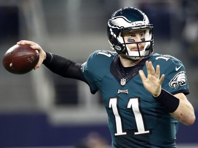 Carson Wentz ist der Quarterback der Philadelphia Eagles. Foto: Larry W. Smith/EPA