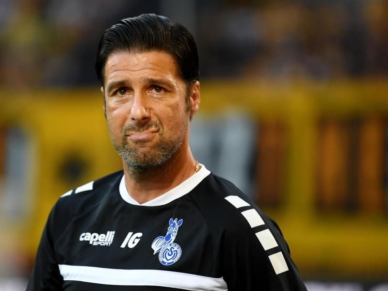 Braucht ein Erfolgserlebnis: Duisburgs Trainer Ilija Gruew. Foto: Monika Skolimowska