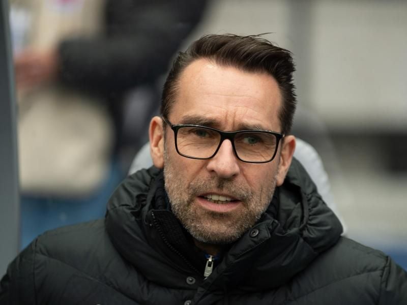 Herthas Manager Michael Preetz hat die wirtschaftlichen Folgen der Geisterspiele für den Verein betont. Foto: Soeren Stache/dpa-Zentralbild/dpa