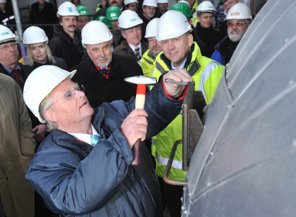 2010: Letzter Hammerschlag, bevor das Ersatzbrennstoff-Heizkraftwerk von PD-Energy und Danpower im Chemiepark in Betrieb geht.